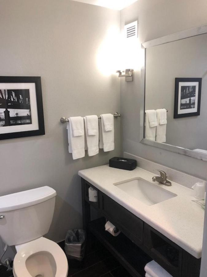 Holiday Inn Lafayette North By Ihg Bagian luar foto
