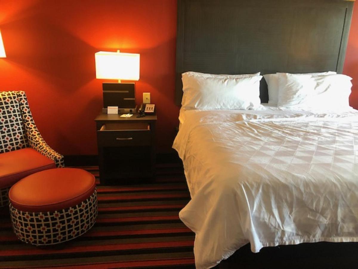 Holiday Inn Lafayette North By Ihg Bagian luar foto